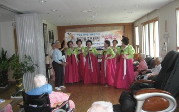 은하수팀과 참조은팀 자원 봉사단 활동사진 이미지